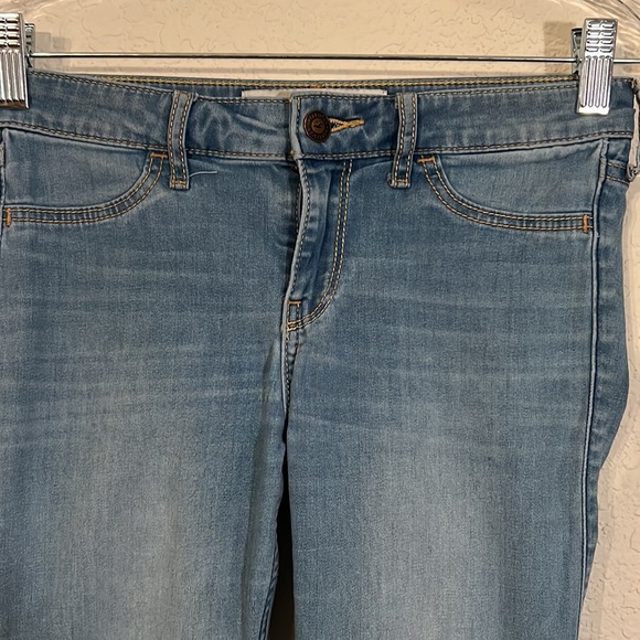Hollister Jean Leggings, size 1R. - Picture 2 of 7
